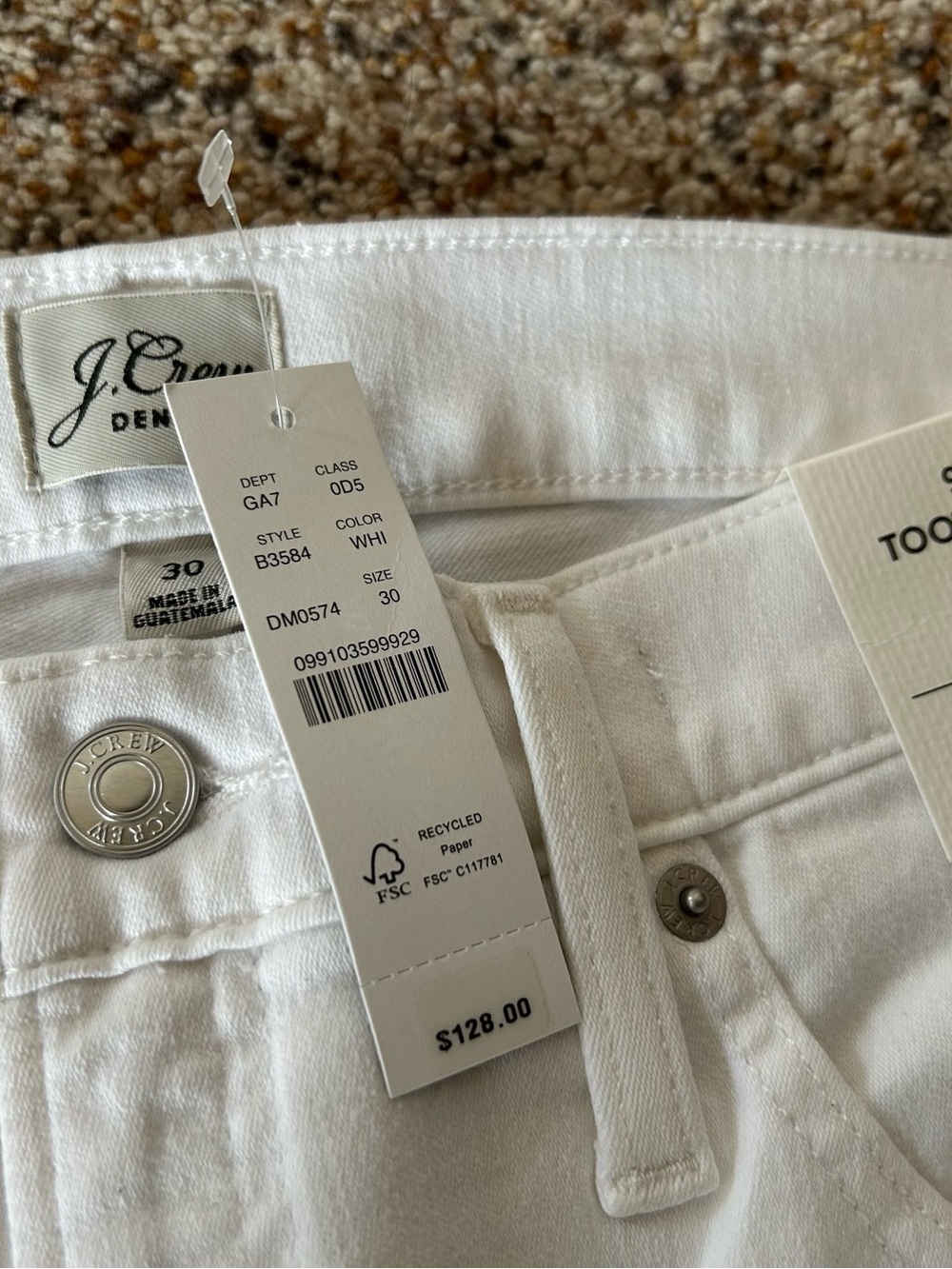 *NWT* J Crew 9" mid-rise toothpick jean in white Size 30 - Picture 4 of 6